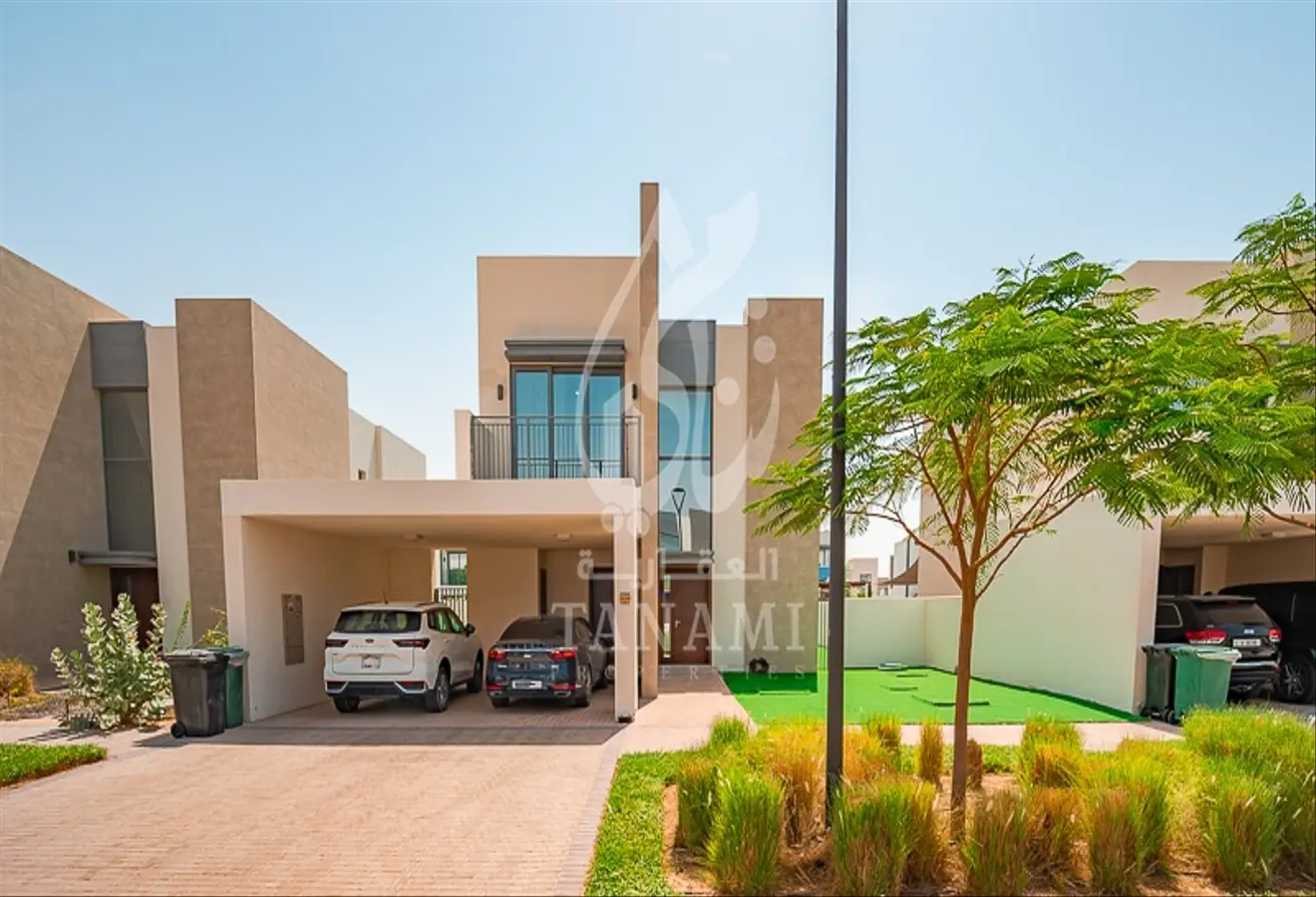 VILLA FOR SALE IN GOLF LINKS, EMAAR SOUTH